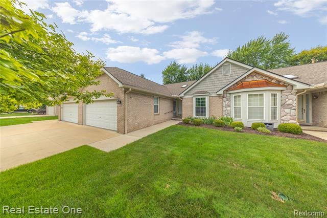 front view picture of 41432 Haggerty Woods Court, Canton, MI. 48187