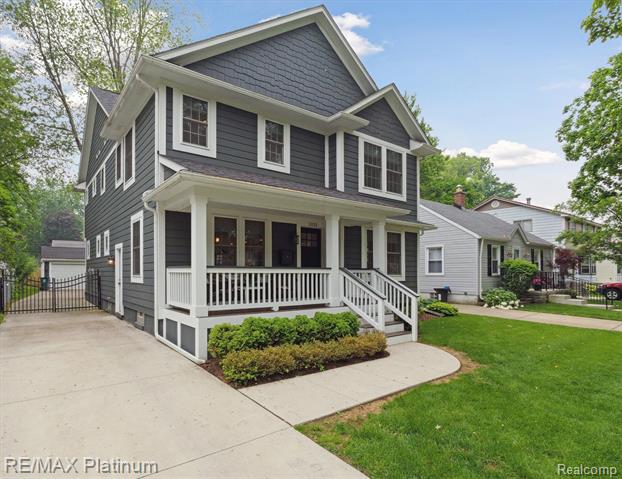 front view picture of 1032 Ferris Ave, Royal Oak, MI. 48067