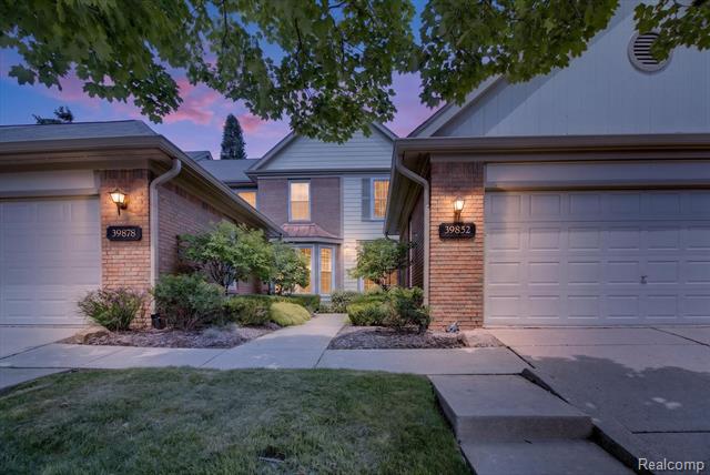 front view picture of 39852 Glenview Court, Northville, MI. 48168
