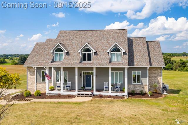 front view picture of 15724 Grass Lake Road, Grass Lake, MI. 49240