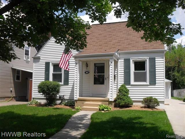 front view picture of 1032 Grove Ave, Royal Oak, MI. 48067