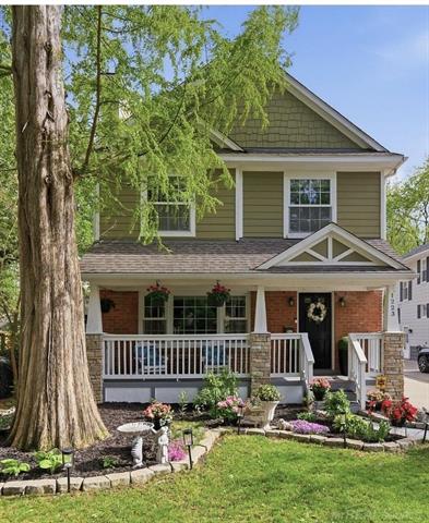 front view picture of 1223 Greenleaf Dr, Royal Oak, MI. 48067