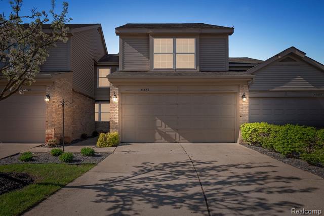 front view picture of 43869 Stoney Lane, Sterling Heights, MI. 48313