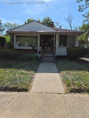 front view picture of 19461 Murray Hill Street, Detroit, MI. 48235