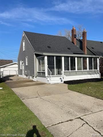 front view picture of 3175 Thomas Ave, Berkley, MI. 48072
