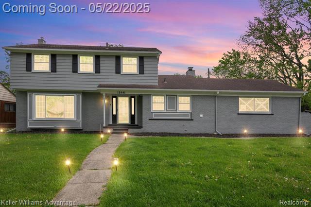 front view picture of 18441 Roseland Blvd, Southfield, MI. 48076