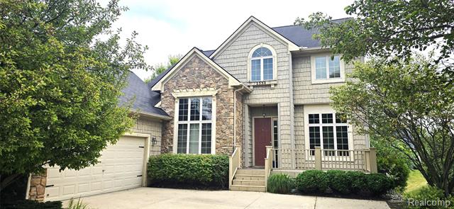 front view picture of 2330 Cherry Tree Lane, Grand Blanc, MI. 48439