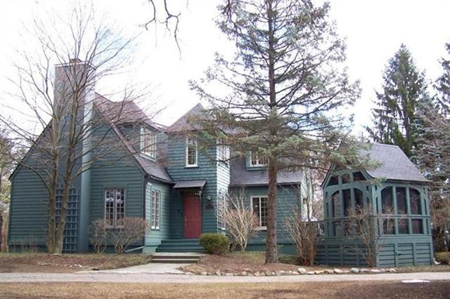 front view picture of 2462 N Dixboro Road, Ann Arbor, MI. 48105