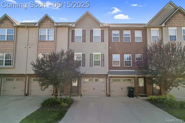 front view picture of 2211 Knotty Pine, Howell, MI. 48855