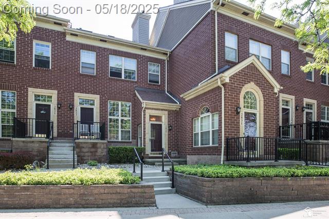 front view picture of 2827 Biddle Avenue, Wyandotte, MI. 48192