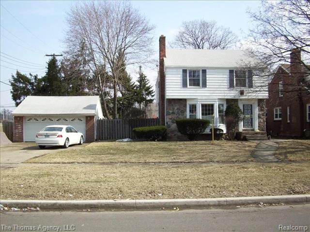 front view picture of 16878 Ashton Avenue, Detroit, MI. 48219