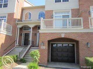 front view picture of 37633 Newburgh Park Circle, Livonia, MI. 48152