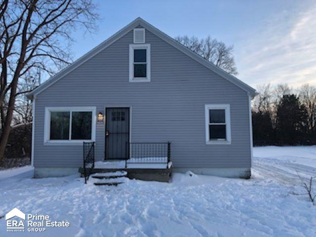 front view picture of 1404 E Kurtz Avenue, Flint, MI. 48505