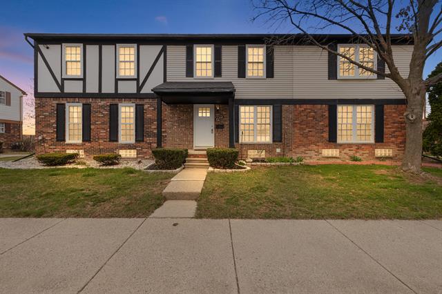 front view picture of 36543 Park Place Drive, Sterling Heights, MI. 48310