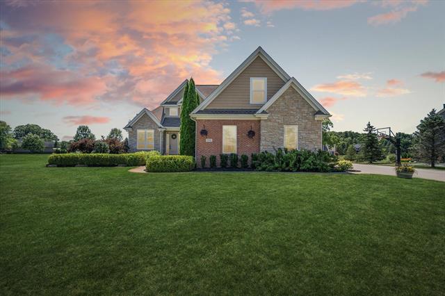 front view picture of 198 W Auburn Trail, Brighton, MI. 48114