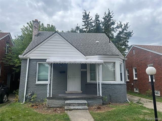 front view picture of 18423 Rosemont Avenue, Detroit, MI. 48219
