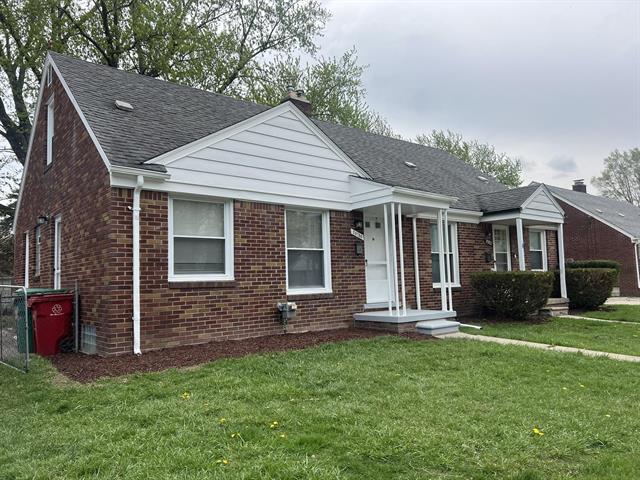 front view picture of 23756 Brittany Avenue, Eastpointe, MI. 48021