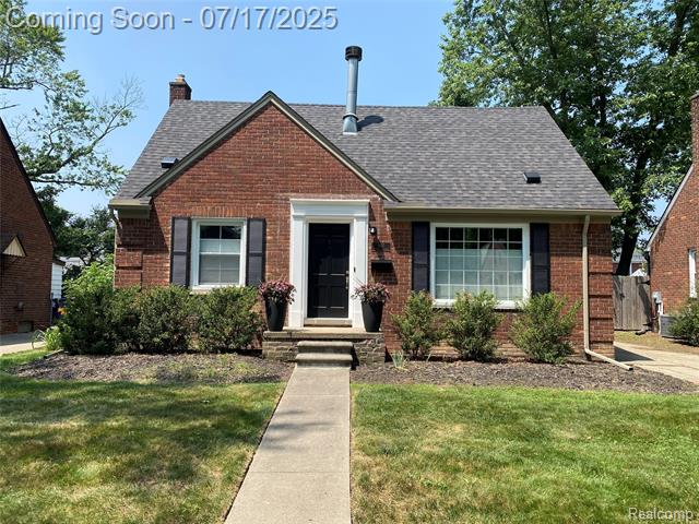 front view picture of 1417 N Maple Ave, Royal Oak, MI. 48067