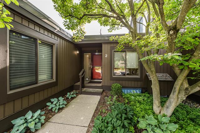 front view picture of 2 Haverhill Court, Ann Arbor, MI. 48105