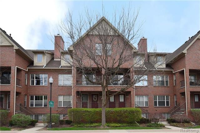 front view picture of 1317 N Main St, Royal Oak, MI. 48067