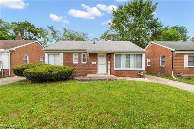 front view picture of 9612 Grandville Avenue, Detroit, MI. 48228