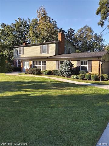 front view picture of 28221 Brandywine Rd, Farmington, MI. 48334