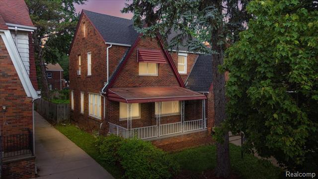 front view picture of 13985 Saint Marys Street, Detroit, MI. 48227