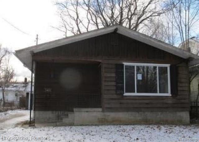 front view picture of 2422 Maryland Avenue, Flint, MI. 48506