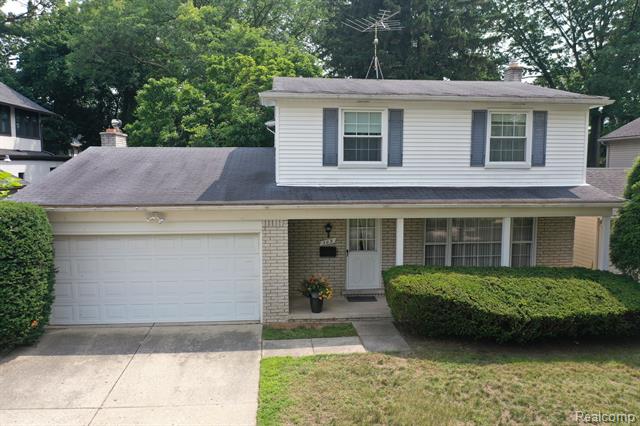 front view picture of 309 Woodsboro Dr, Royal Oak, MI. 48067