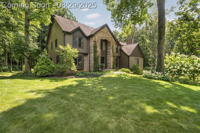front view picture of 1623 Wildwood Lane, Saline, MI. 48176