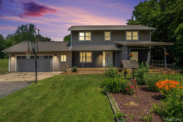 front view picture of 3596 Hunt Road, Lapeer, MI. 48446