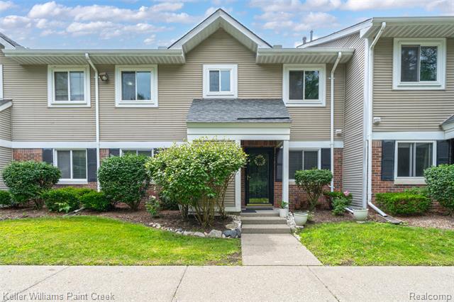 front view picture of 31514 Orchard Creeks  Street, Farmington, MI. 48334