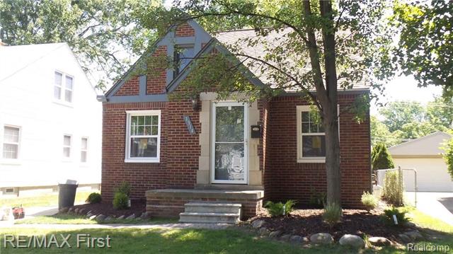 front view picture of 1314 N Altadena Ave, Royal Oak, MI. 48067