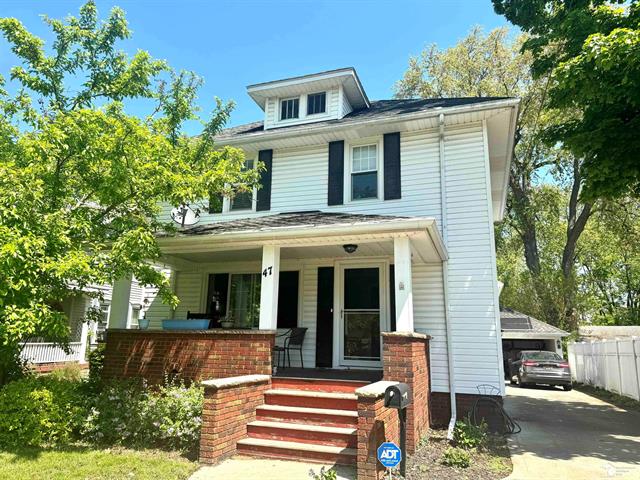 front view picture of 47 E Lorain Street, Monroe, MI. 48162
