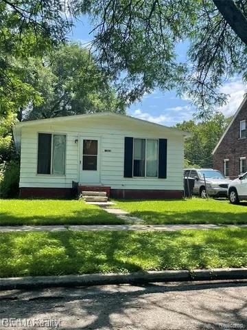 front view picture of 12920 E Canfield Street, Detroit, MI. 48215