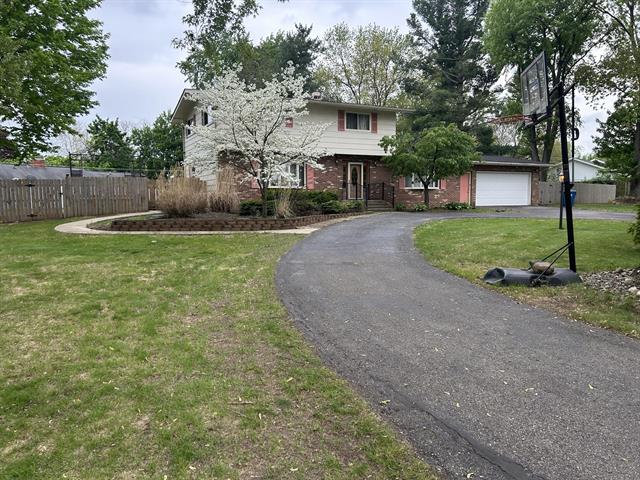 front view picture of 29 Douglas Ave, Coldwater, MI. 49036