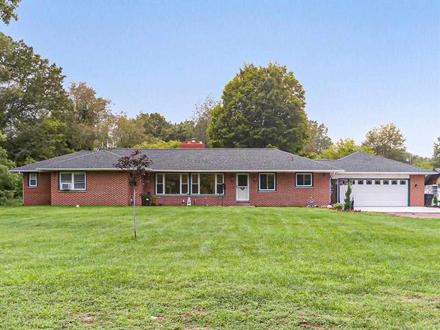 front view picture of 956 29 1/2 Mile Rd, Albion, MI. 49224