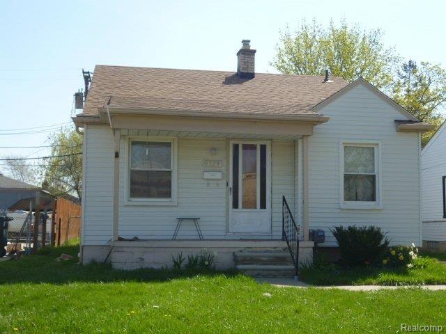 front view picture of 3324 Greenfield Rd, Berkley, MI. 48072