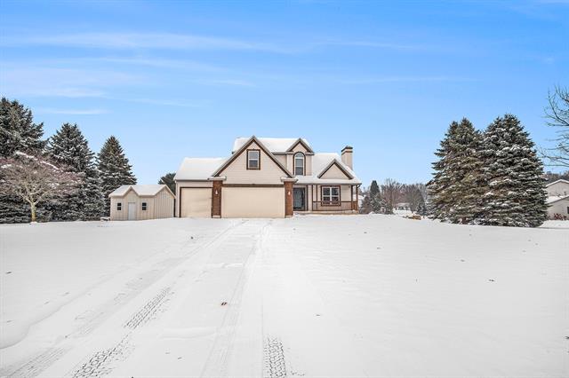 front view picture of 7120 Russetne  Trail, Rockford, MI. 49341