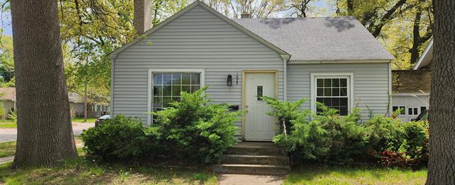 front view picture of 1095 E Apple Avenue, Muskegon, MI. 49442