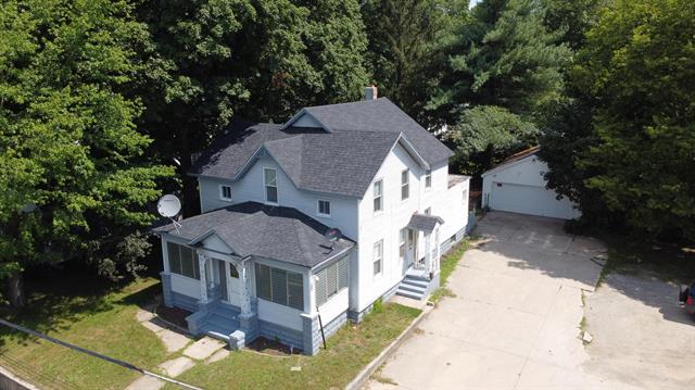 front view picture of 327 S 3Rd Street, Niles, MI. 49120