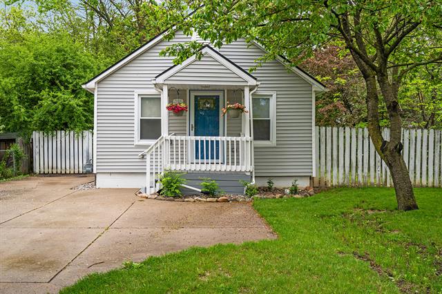 front view picture of 3334 Platt Road, Ann Arbor, MI. 48108