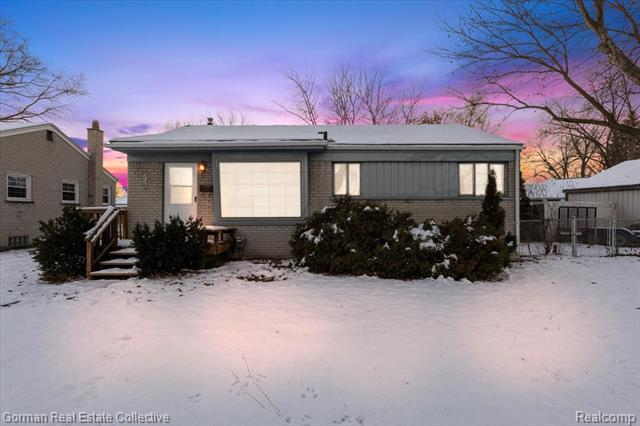 front view picture of 730 Eastlawn Ave, Madison Heights, MI. 48071