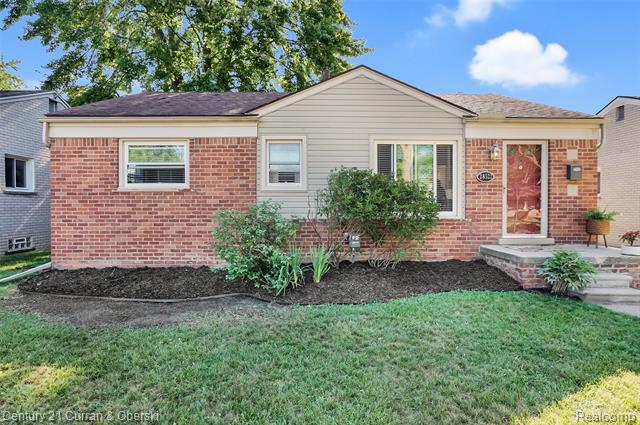 front view picture of 28522 Herbert St, Madison Heights, MI. 48071