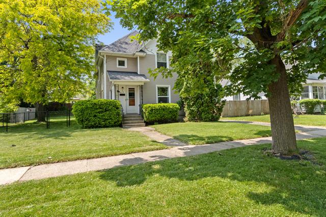front view picture of 318 Hibbard Avenue, Jackson, MI. 49202