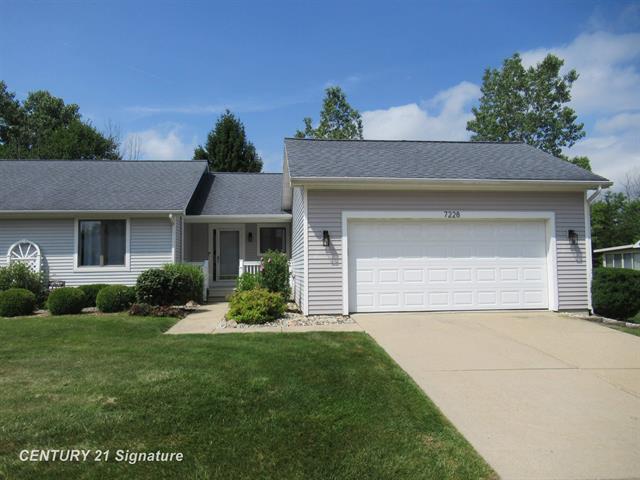 front view picture of 7228 Northfield Circle, Flushing, MI. 48433
