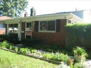 front view picture of 28360 Couzens Ave, Madison Heights, MI. 48071