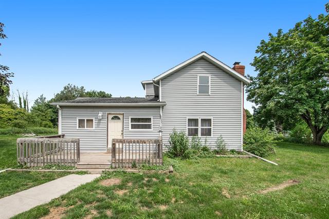 front view picture of 6120 S M-37, Hastings, MI. 49058