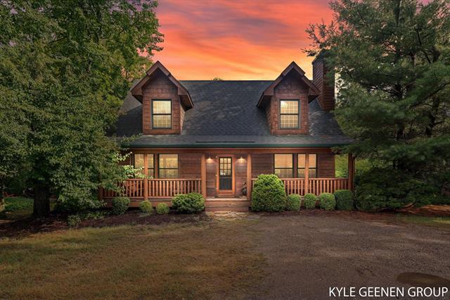 front view picture of 6445 Lilypad Lane, Saugatuck, MI. 49453