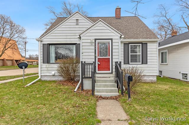 front view picture of 1193 E Apple Avenue, Muskegon, MI. 49442